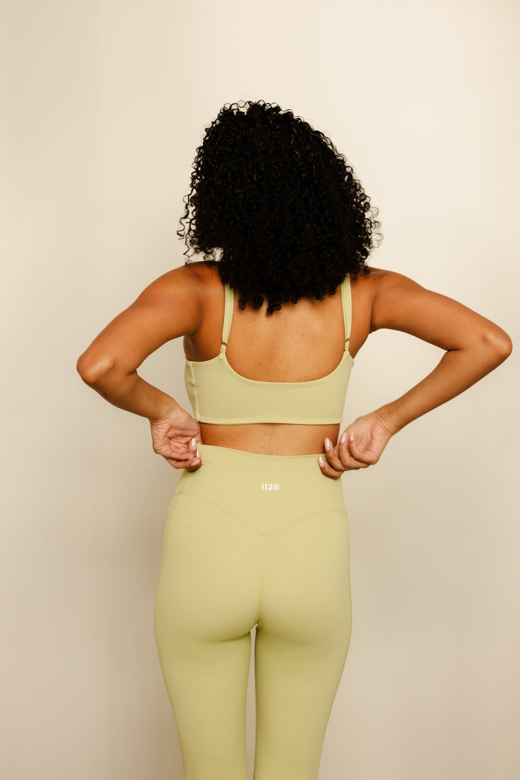 THE ESSENTIALS LEGGINGS